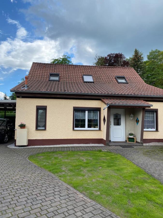 Ferienwohnung Zum Schloss Halbe Luaran gambar
